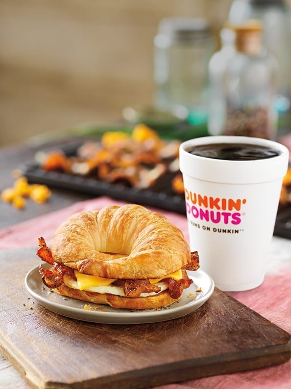 dunkin-donuts-sweet-black-pepper-bacon-breakfast-sandwich
